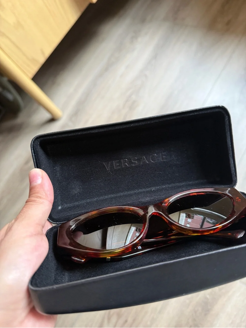 Versace Tortoiseshell Cat-Eye Sunglasses - Brown Lenses